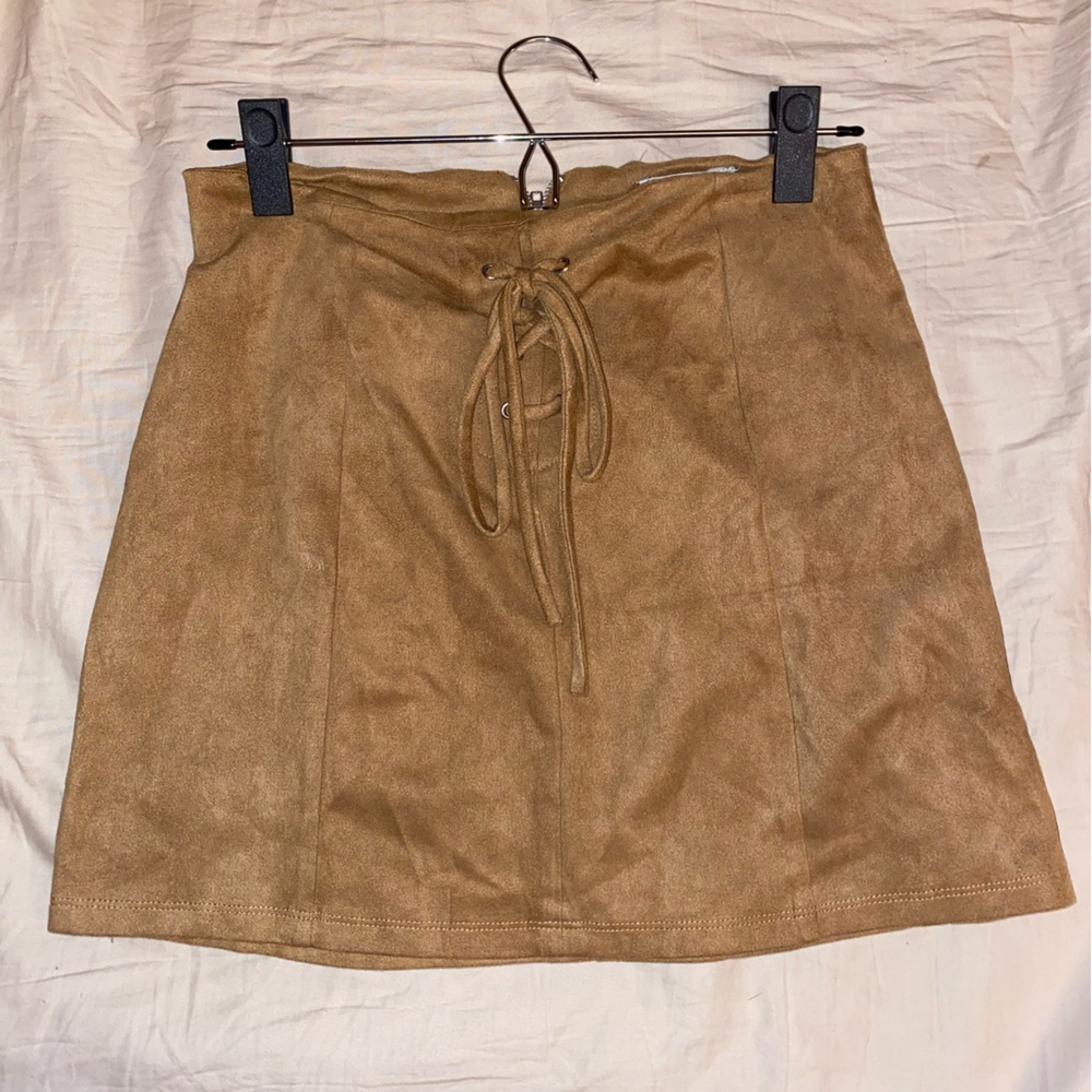 CHARLOTTE RUSSE TIE FRONT SKIRT